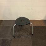 ahrend 262 kruk, drie poots, zith. 40 cm,  zwart - grijs, Huis en Inrichting, Barkrukken, Gebruikt