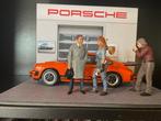 Solido - 1:18 - Diorama Porsche service dealer 911 Carrera, Hobby en Vrije tijd, Nieuw