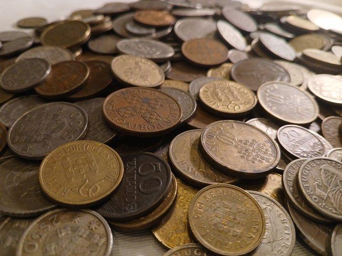 Portugal. Lot of 1.5kg of old coins - different dates, Postzegels en Munten, Munten | Europa | Niet-Euromunten