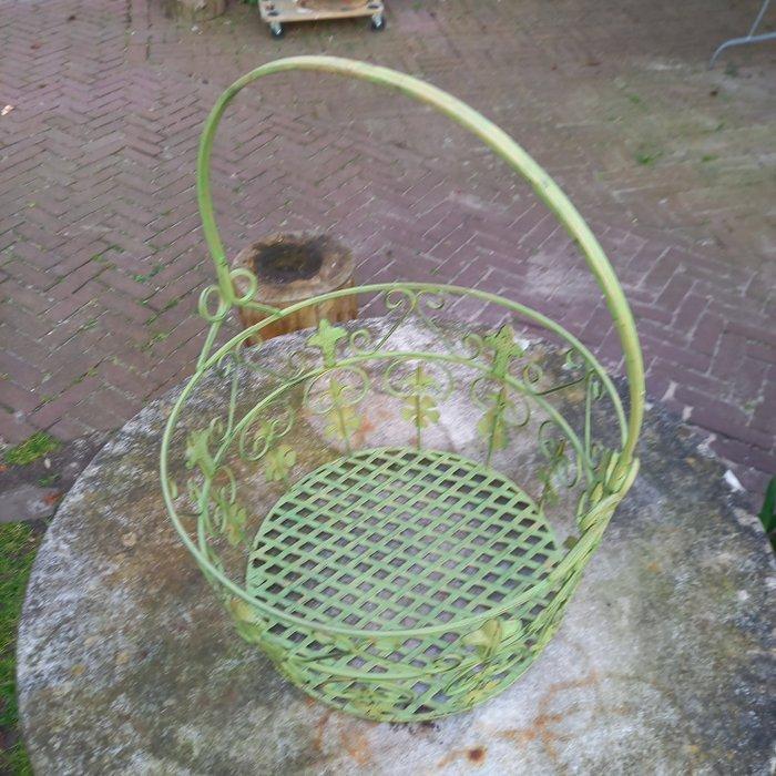 Panier - Fer - Jolies plantes — panier de 43 cm, Antiquités & Art, Curiosités & Brocante