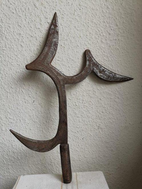Stamvaluta en wapen - Ngbaka /Ngombe - DR Congo, Antiek en Kunst, Kunst | Niet-Westerse kunst