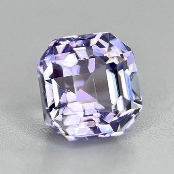 Violet Tanzanite - 3.07 ct - International Colored Gemstone