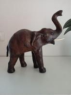 Beeldje - Elephant en cuir Vintage - 30 cm - Leder, Papier, Antiek en Kunst, Curiosa en Brocante