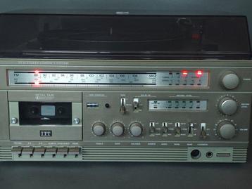 ITT - ST-20 avec tourne-disque, lecteur de cassettes et beschikbaar voor biedingen