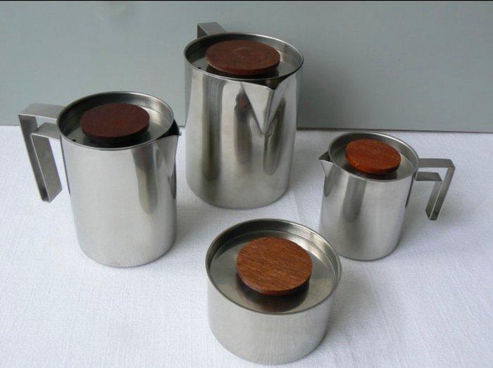 18/8 - Koffieservies (4) - Staal, Hout - Moderne koffieset, Antiek en Kunst, Antiek | Meubels | Tafels