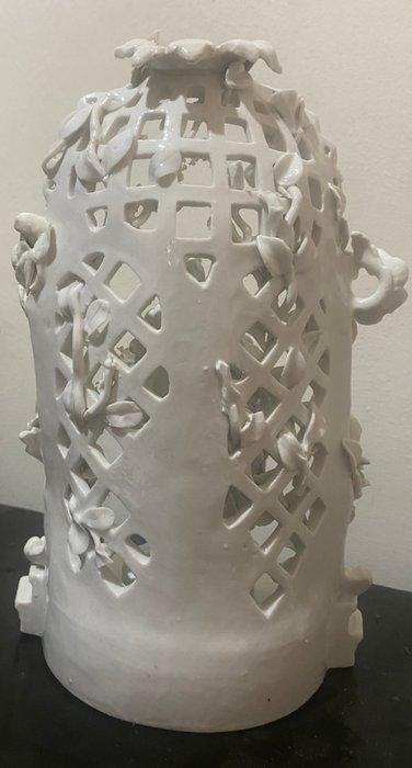 Beeldje - Damigella nel Gazebo - Biscuit porselein, Antiek en Kunst, Antiek | Glaswerk en Kristal