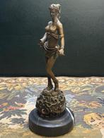 Tudo - sculptuur, Godin van overvloed en voorspoed - 23 cm -