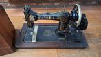 Victoria Naaimachine - Hout, IJzer, Antiek en Kunst