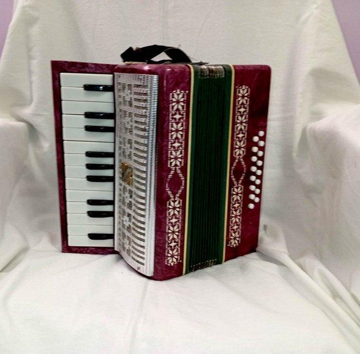 Malysh () - 16bass - Mini Accordion - - Klvieraccordeon, Musique & Instruments, Instruments à vent | Flûtes à bec