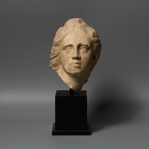 Oud-Grieks, Hellenistisch Marmer Hoofd van een jong meisje,, Verzamelen, Mineralen en Fossielen