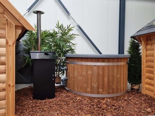 TICRA Hottub met Biokachel – duurzaam, ruim en snel warm, Tuin en Terras, Bubbelbaden en Hottubs, Vast, Nieuw, Afdekzeil, Filter