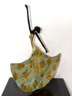 Abdoulaye Derme - sculptuur, “La Danseuse en mouvement”. -, Antiquités & Art