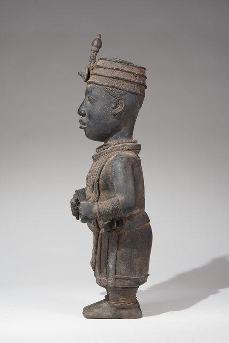 Een bronzen Ooni - Oba - Ife - Nigeria, Antiek en Kunst, Kunst | Niet-Westerse kunst