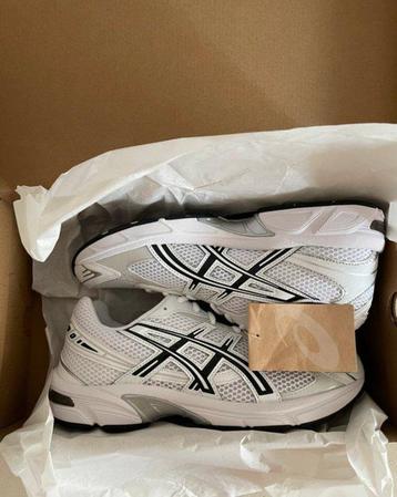 Asics - GEL-1130 - Baskets basses - Taille : EU 44 - Neuf beschikbaar voor biedingen