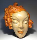 Komlós - sculptuur, Art Deco Wall Mask - 25 cm - Terracotta