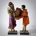 Sculpture, Una danzatrice e un musicista in stoffa