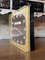 Horloge murale - Jaz - Laiton, Plastique - 1970-1980 -