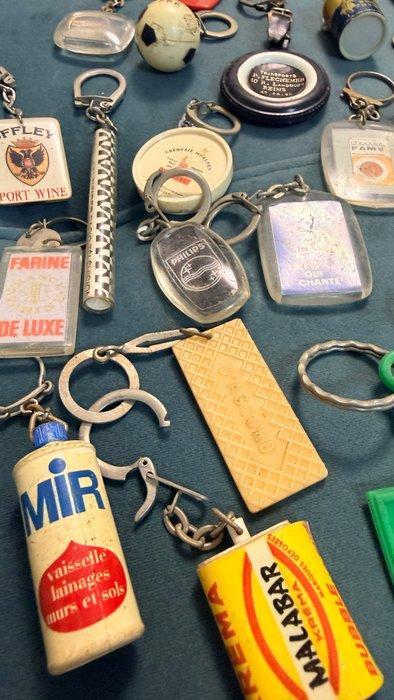 Sleutelhanger (74), Antiek en Kunst, Antiek | Speelgoed