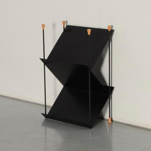 Lourens Fisher folderrek, zwart, 79 x 50 cm, 2 vakken, Maison & Meubles, Armoires | Autre, Enlèvement ou Envoi