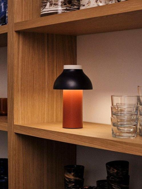 Hay - Tafellamp - Laptop - Dusty Red - ABS, Polypropyleen, Antiek en Kunst, Antiek | Verlichting