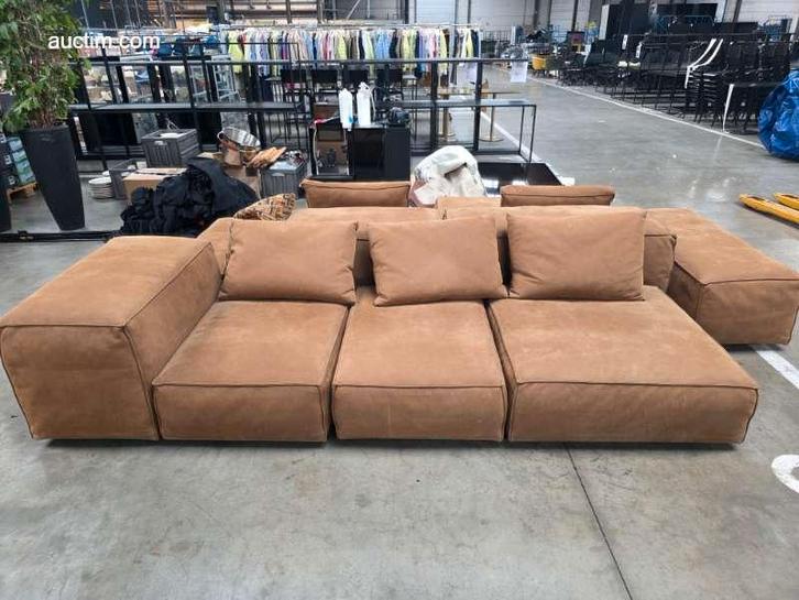 Moduleerbare zetel Living Divani extra soft, Articles professionnels, Aménagement de Bureau & Magasin | Mobilier de bureau & Aménagement