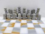 Jeu déchecs en marbre gris et blanc échiquier assorti 30 cm