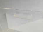 Support - Lucite