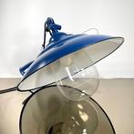 Lamp - Vintage Blauwe Hanglamp - Emaille, Glas, Metaal, Antiek en Kunst, Antiek | Wandborden en Tegels