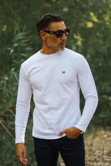 T-shirt lange mouwen wit beschikbaar voor biedingen