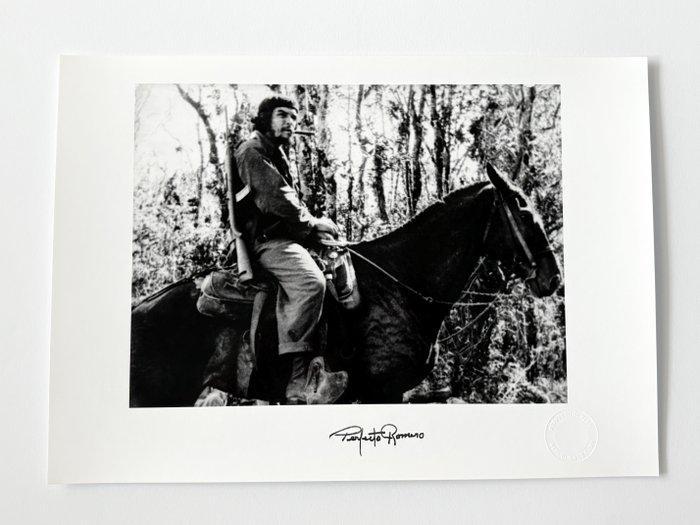 Perfecto Romero (1939–) - (Photo XL) Lider Che Guevara con, Antiek en Kunst, Kunst | Designobjecten
