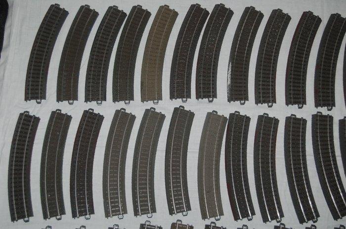 Märklin H0 - 24130 - Modeltreinsporen (80) - 80 C-Rails, Hobby en Vrije tijd, Modeltreinen | H0