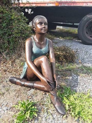 Mooie ballerina in brons. beschikbaar voor biedingen