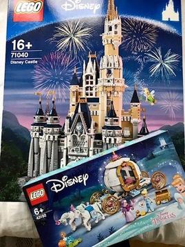 Lego - Walt Disney - 71040 + 43192 + sleutelhanger - Kasteel