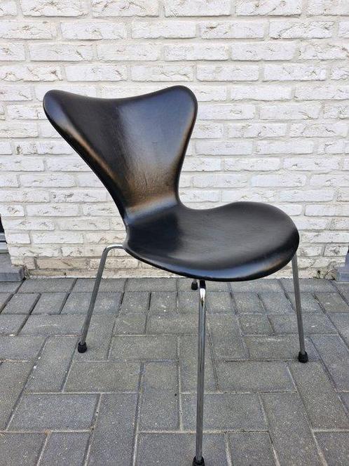 Fritz Hansen - Arne Jacobsen - Stoel (2) - Leder, Antiek en Kunst, Antiek | Meubels | Stoelen en Sofa's