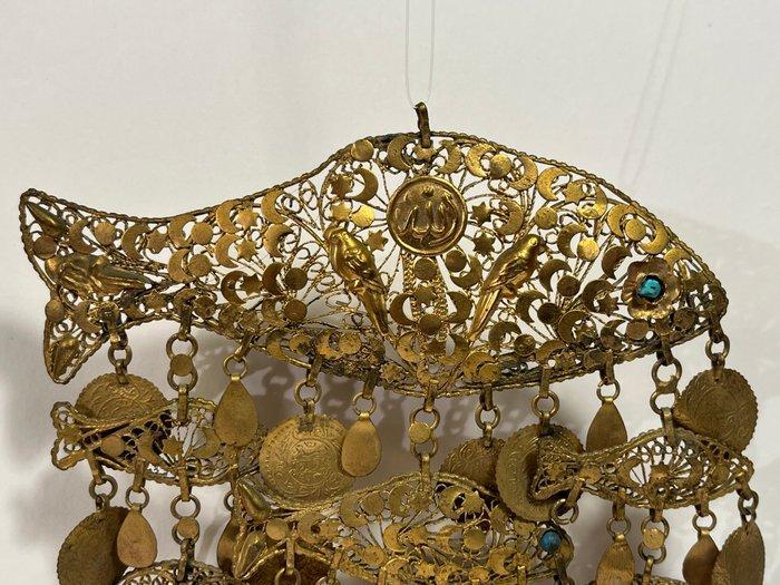 zilverkleurig - Borstornament - Filigraan, munten, vissen, Antiquités & Art, Art | Art non-occidental