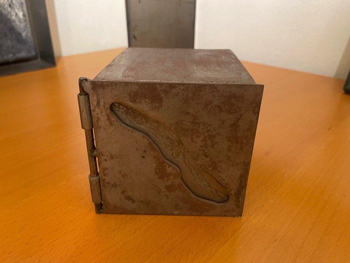 Neus Colet (1963) - Cami amb tapa, Antiek en Kunst, Kunst | Designobjecten