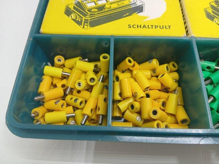 Märklin All scales - Model treinbevestiging (409) - Stekkers, Hobby en Vrije tijd, Modeltreinen | H0