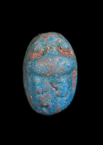 Oude Egypte, Nieuwe rijk Blauwe Faience Scarabees met