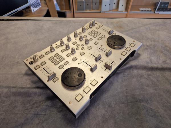 Veiling - Hercules DJ Console RMX Midi Controller - In Goede, Muziek en Instrumenten, Midi-apparatuur, Gebruikt