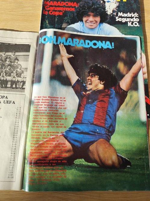 Collection de souvenirs - Revues de lépoque. Maradona FC, Verzamelen, Overige Verzamelen
