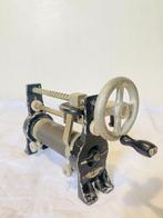 Machine à bobiner ancienne S.A.T. (ex-SACT), Type