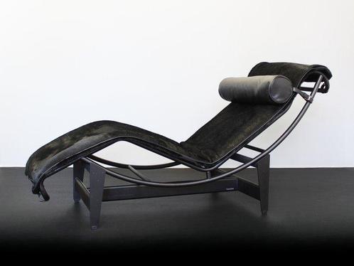 Cassina - Charlotte Perriand, Le Corbusier - Chaise longue -, Antiquités & Art, Art | Objets design