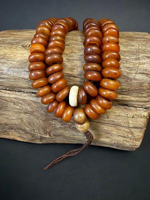 Boeddhistische mala, gebedskralen - Fenolhars, conch schelp,, Antiek en Kunst, Kunst | Niet-Westerse kunst