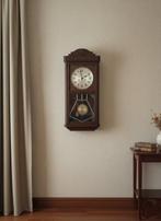 Pendule à balancier - Bois, Laiton - 1930-1940