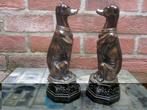 Beeldje - 2 zittende honden - 2 kg (2) - Gepatineerd brons