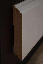 Oppio Witte folieplint praag 15x120x2400mm, Bricolage & Construction, Plinthes & Finitions, Ophalen of Verzenden