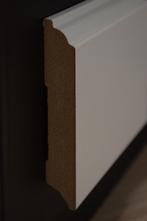 Oppio Witte folieplint praag 15x120x2400mm, Doe-het-zelf en Bouw, Plinten en Afwerking, Ophalen of Verzenden, Nieuw
