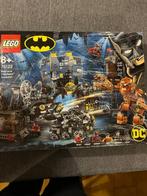 Lego Set - Super Heroes - Batcave Clayface Invasion; Batman:, Kinderen en Baby's, Speelgoed | Duplo en Lego, Nieuw