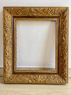 Lijst - Hout - Goudkleurige, gebeeldhouwde houten lijst