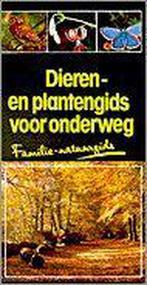 Dieren- en plantengids voor onderweg 9789052100449, Boeken, Verzenden, Gelezen, U.E. Zimmer
